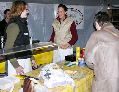 Waffeln, Kuchen, Gulaschsuppe, Folienkartoffeln,...